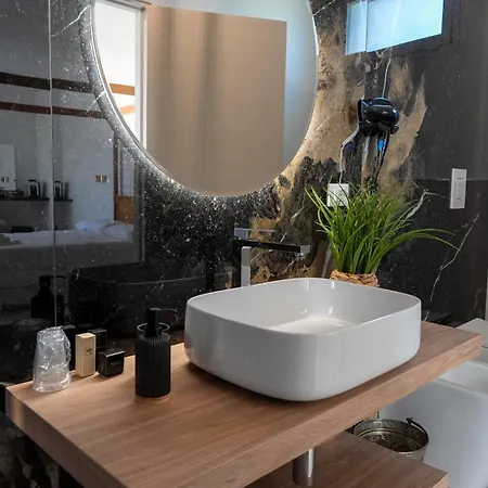Murieri Guest house *